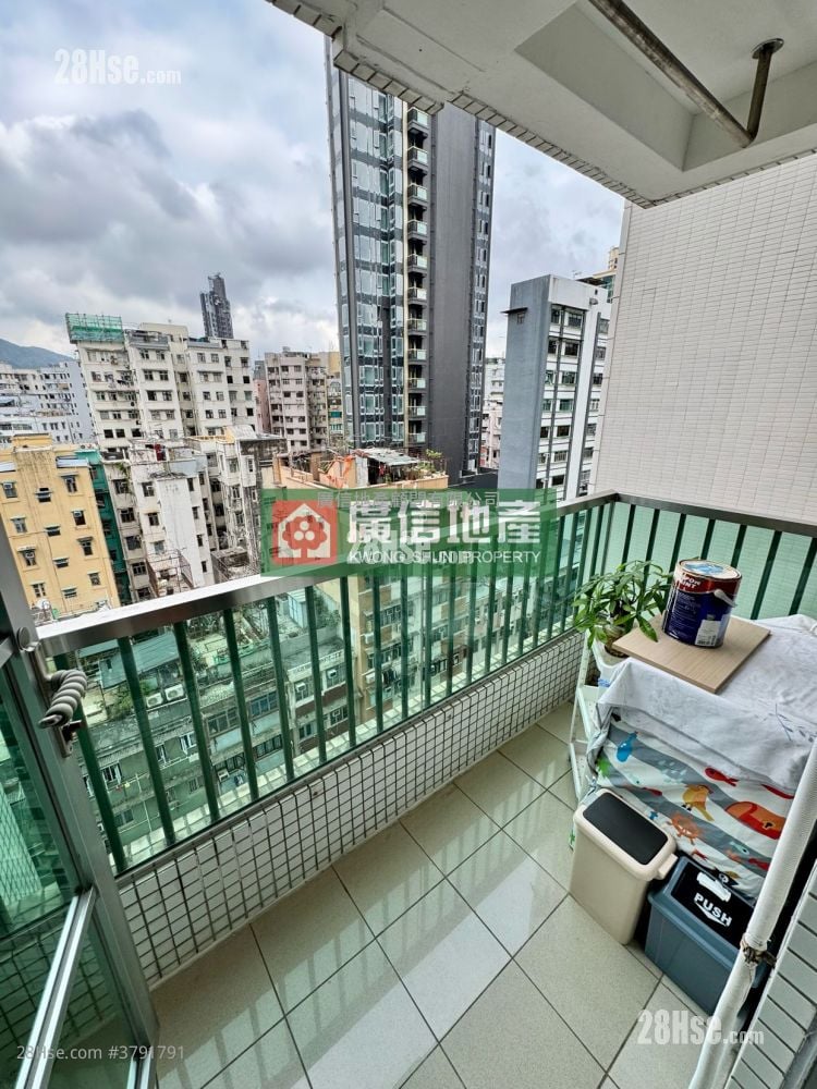 Fortune Court Sell 2 Bedrooms , 1 Bathroom 324 ft²