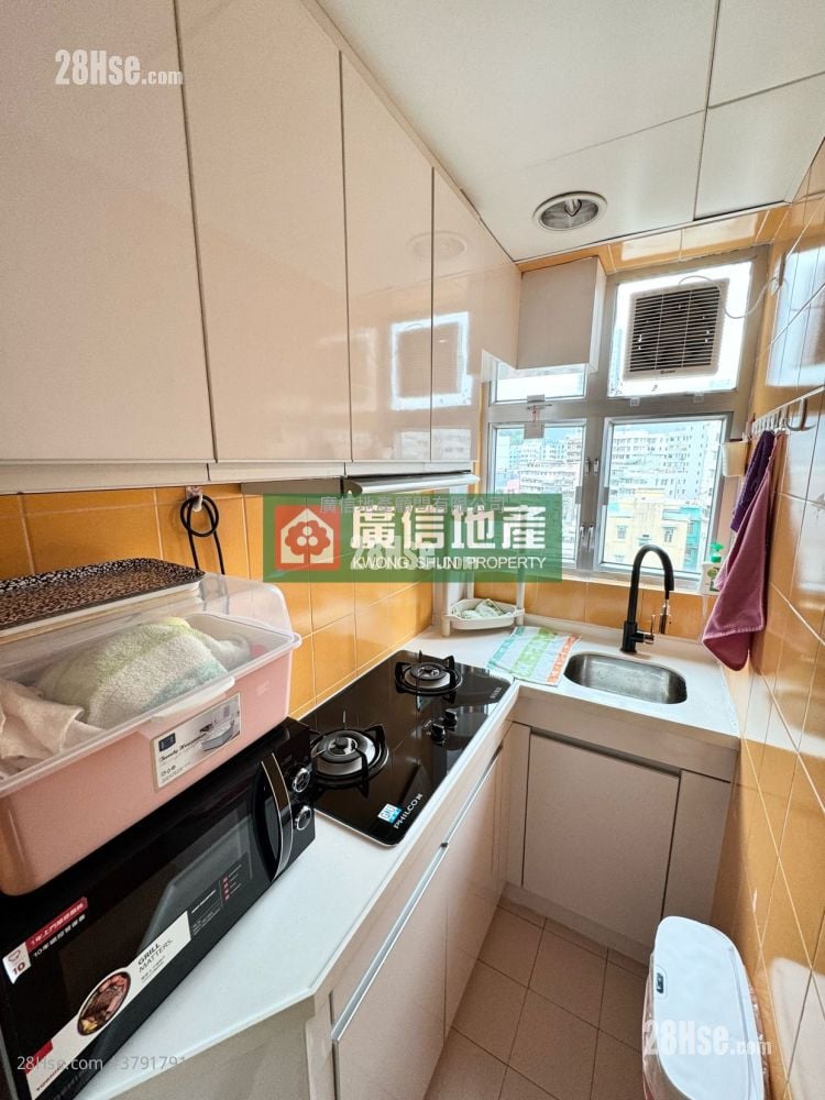 Fortune Court Sell 2 Bedrooms , 1 Bathroom 324 ft²