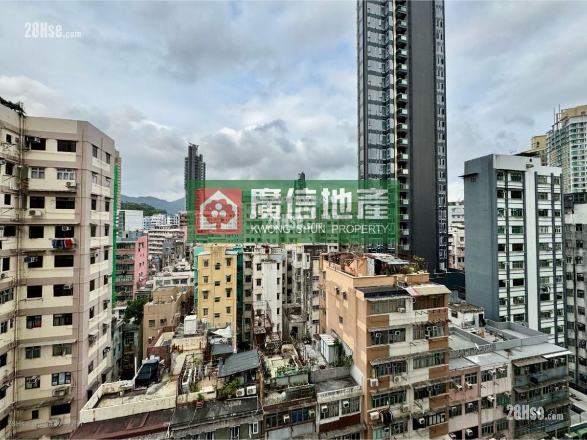 Fortune Court Sell 2 Bedrooms , 1 Bathroom 324 ft²