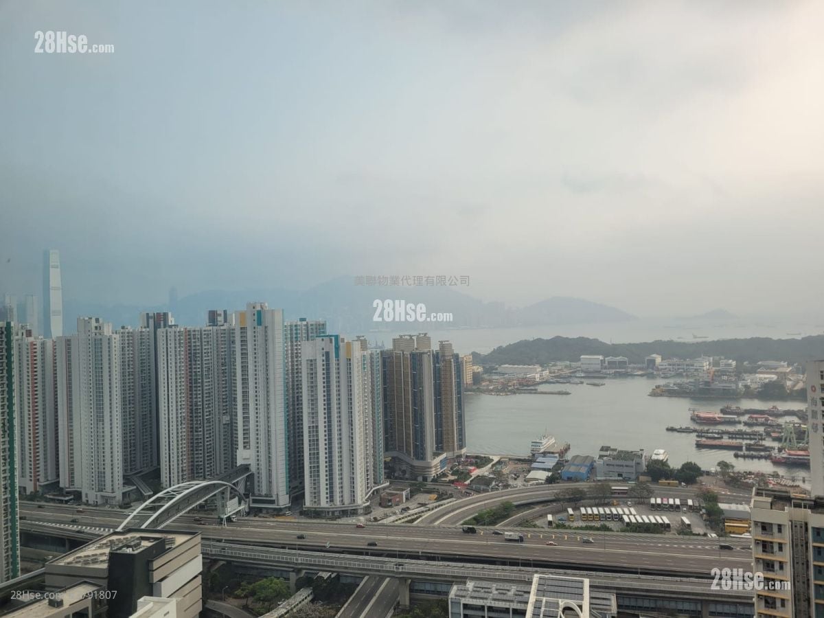 Aquamarine Sell 2 Bedrooms 502 ft²