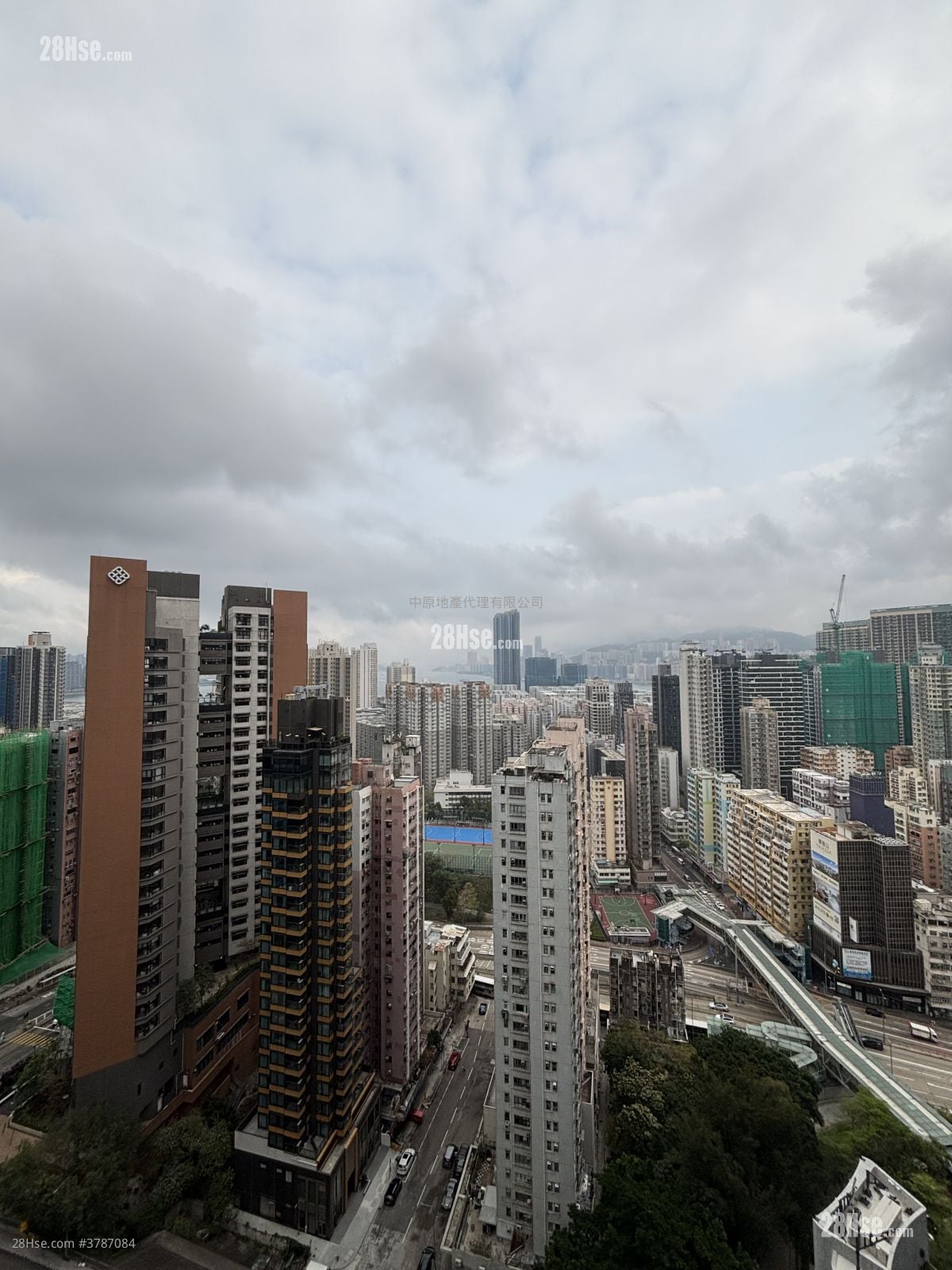 瑜一 租盘 2 房 , 1 浴室 465 平方尺