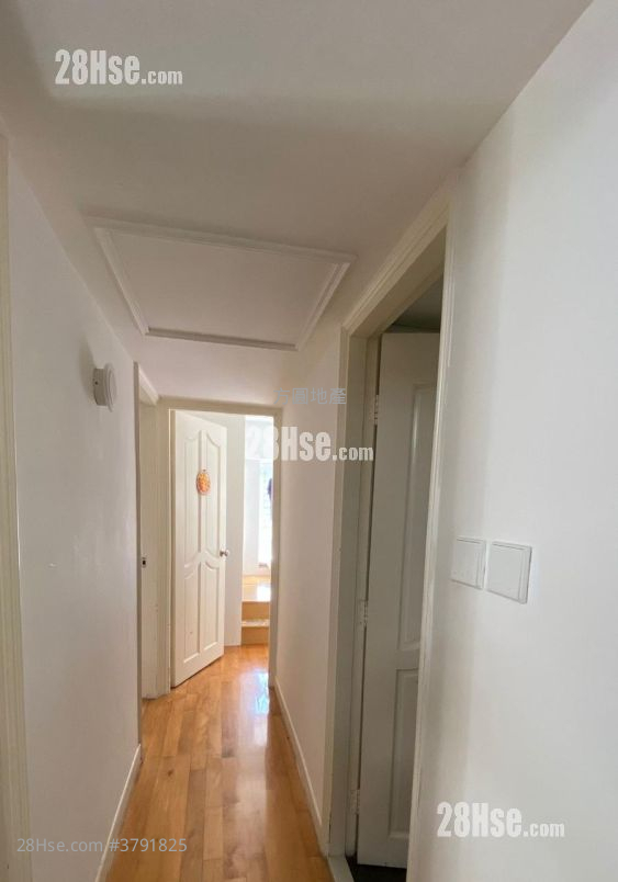 丽港城 售盘 3 房 , 2 浴室 687 平方尺