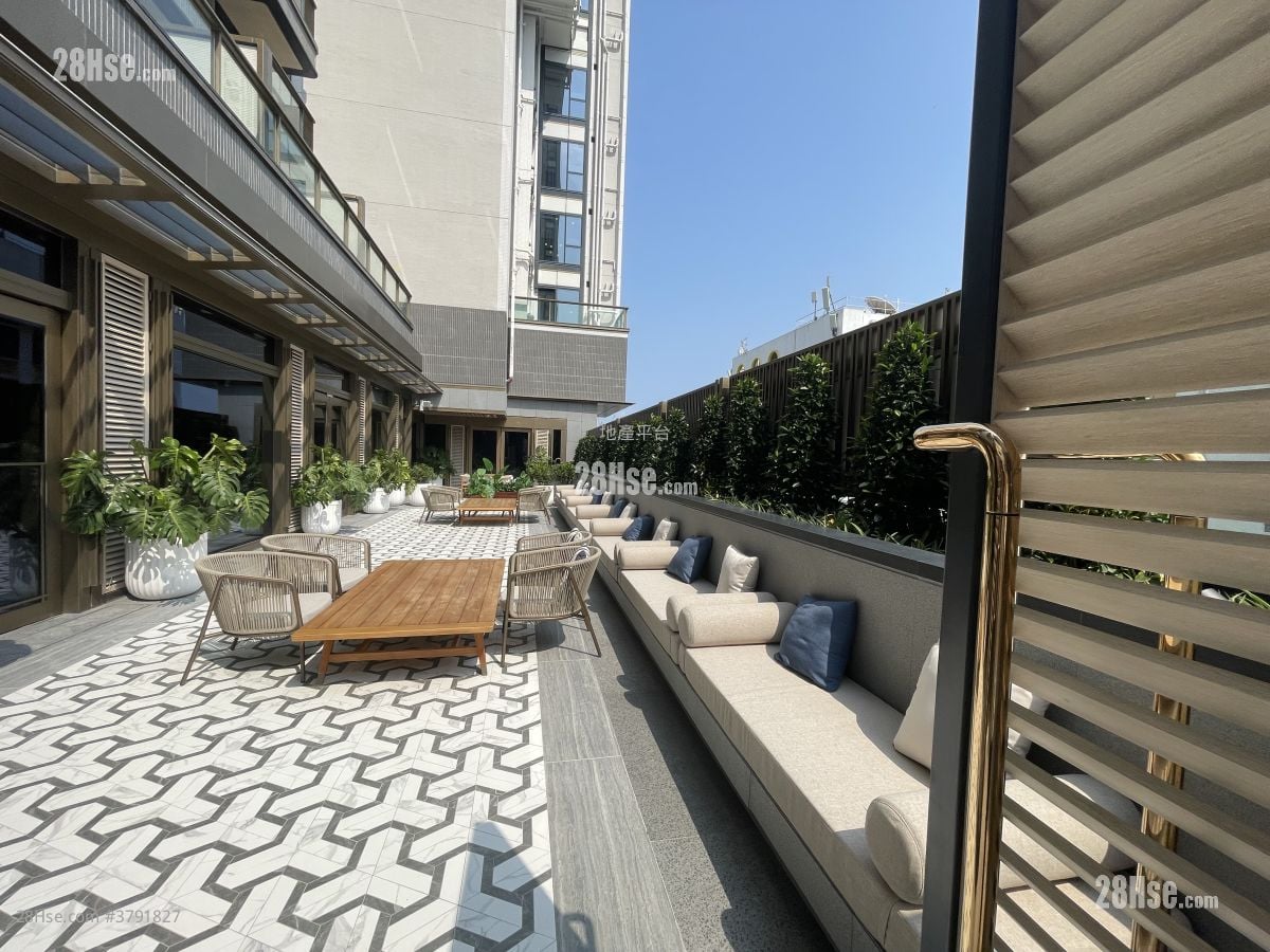 Topside Residence Rental 1 Bedroom , 1 Bathroom 272 ft²