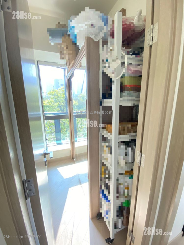 Wetland Seasons Park Rental 3 Bedrooms , 1 Bathroom 464 ft²