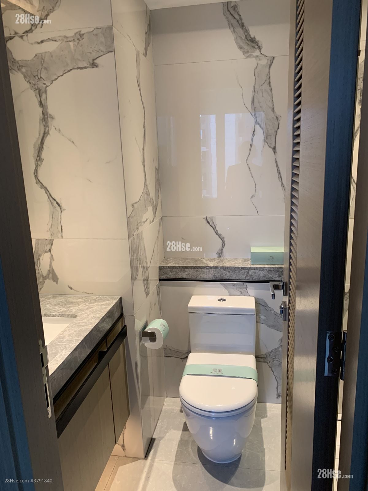 云滙 租盘 340 平方尺