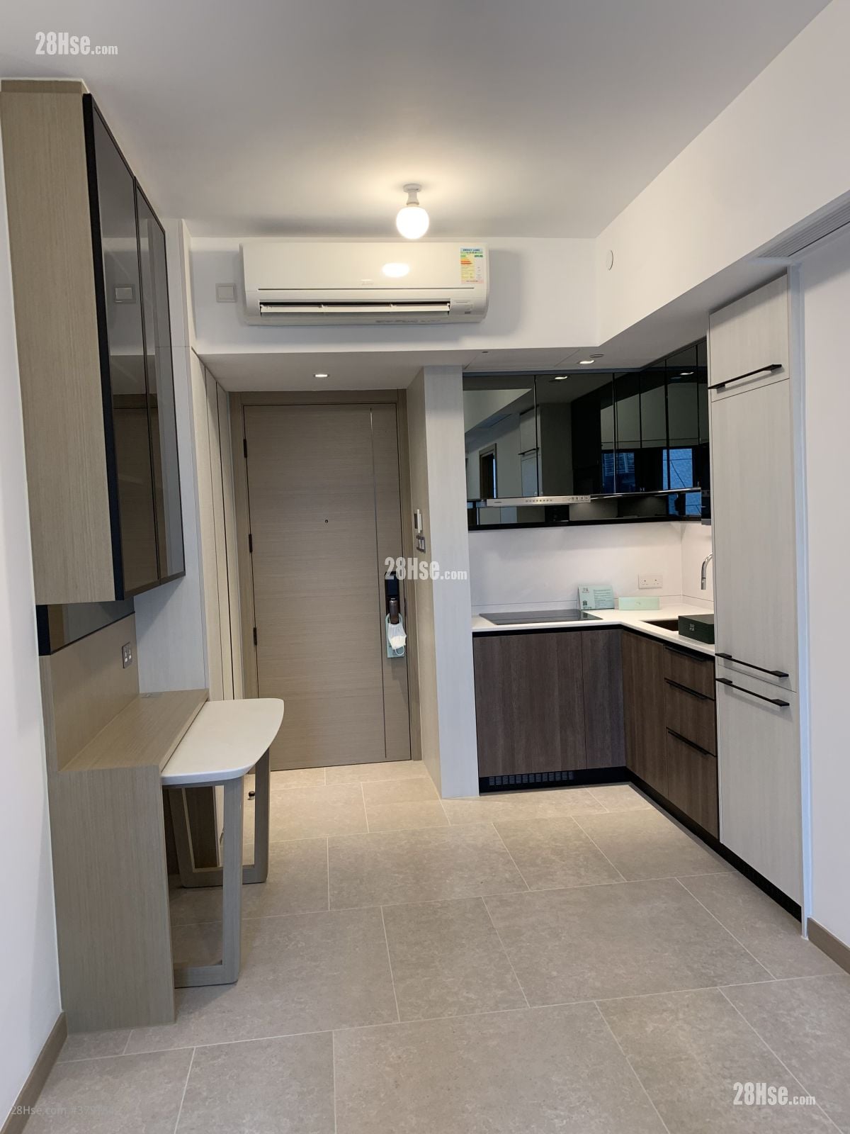 云滙 租盘 340 平方尺