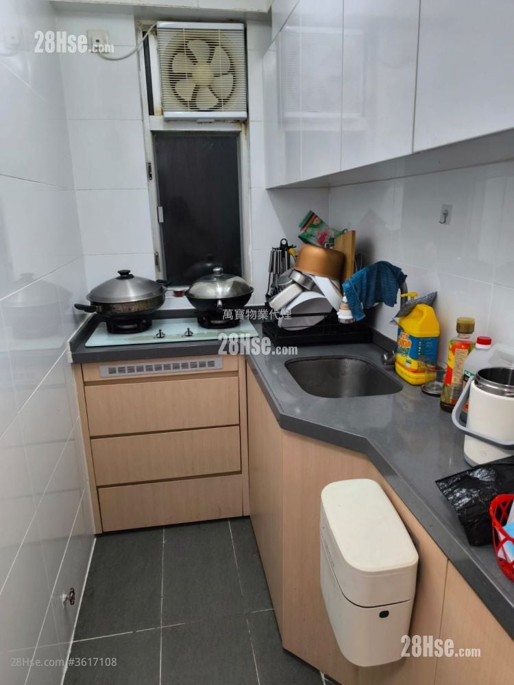 Kiu Fai Building Rental 3 Bedrooms , 1 Bathroom 467 ft²