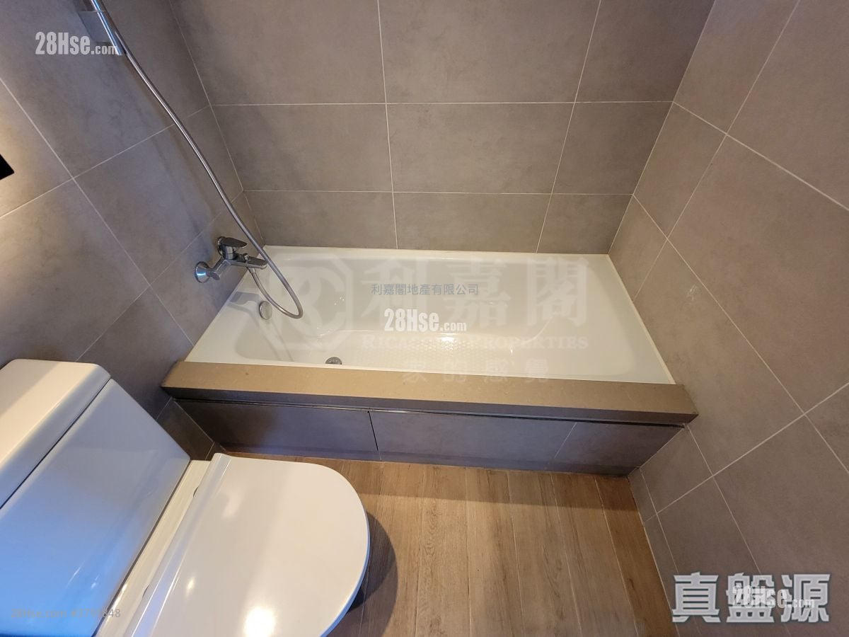 LP6 售盘 2 房 , 1 浴室 422 平方尺