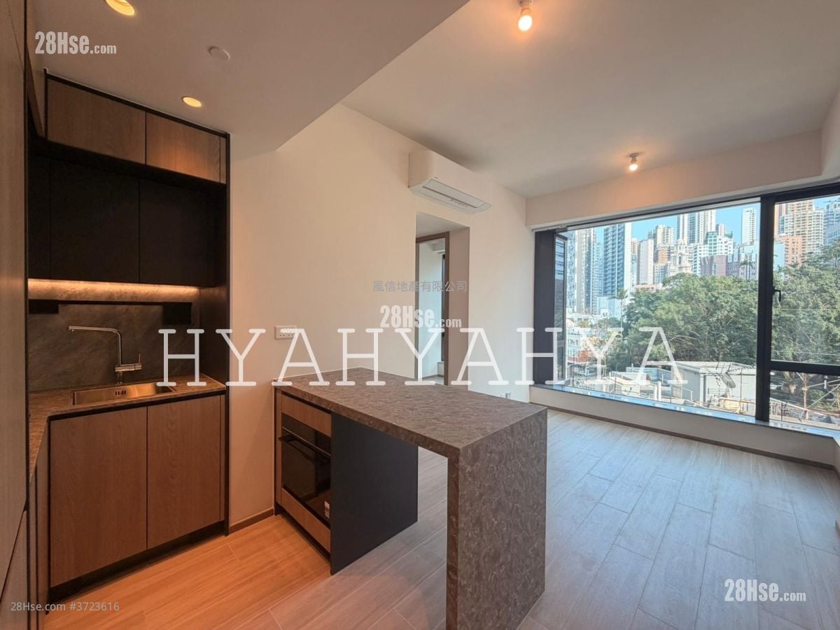 The Hilltop Rental 2 Bedrooms , 1 Bathroom 475 ft²