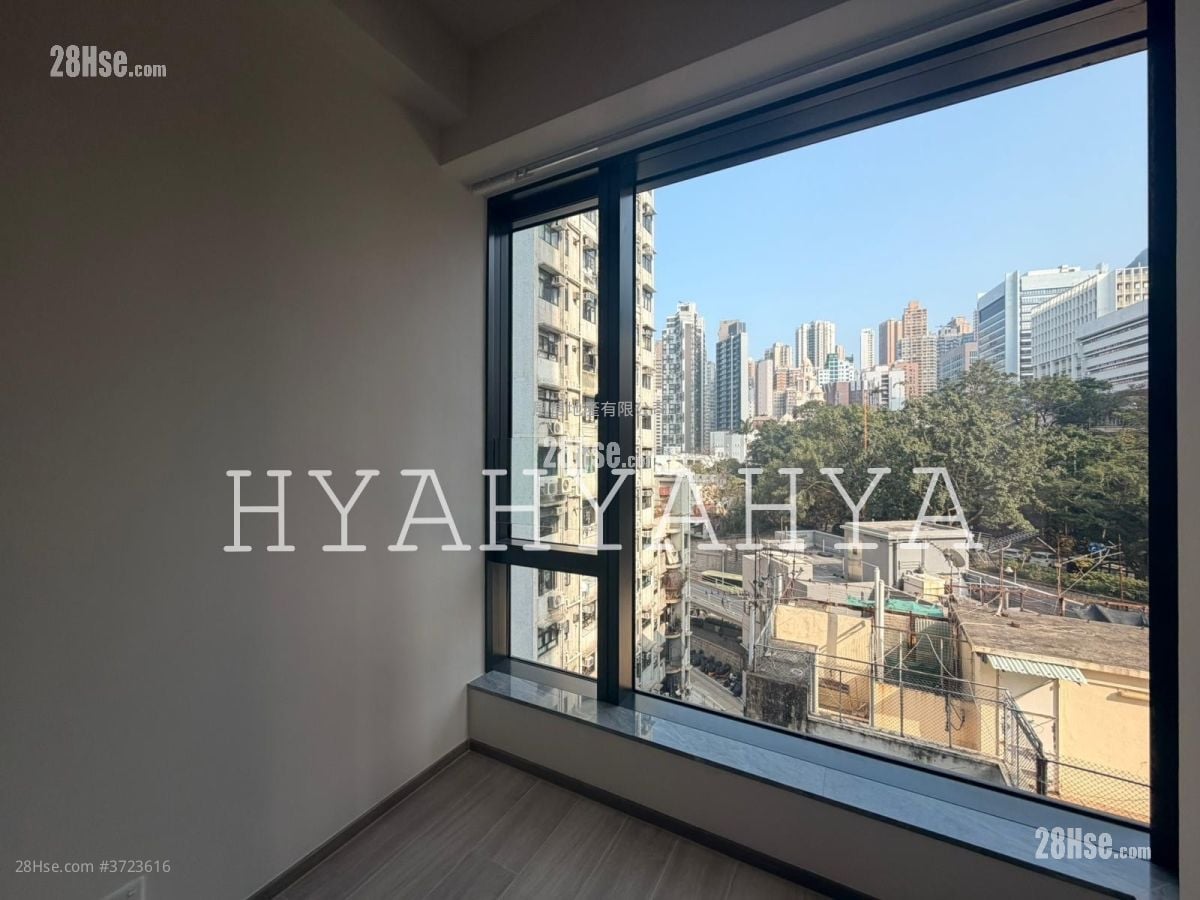 The Hilltop Rental 2 Bedrooms , 1 Bathroom 475 ft²