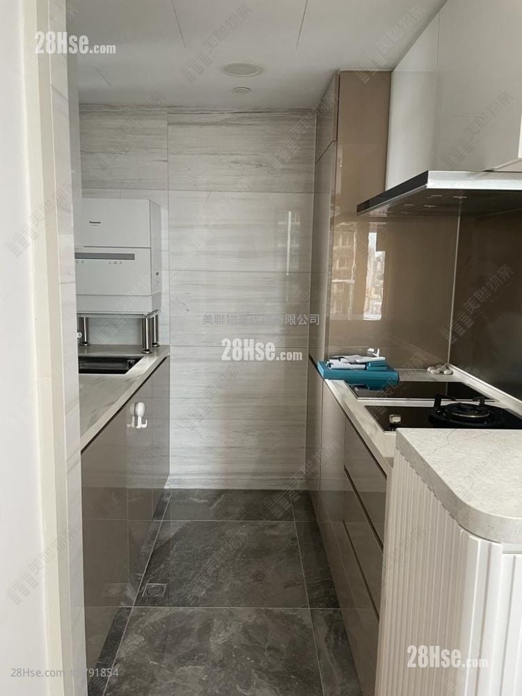 爱海颂 售盘 2 房 499 平方尺