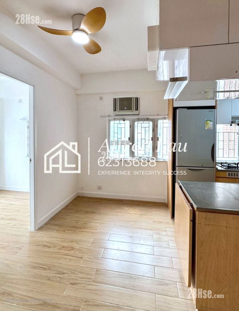 鸿威大厦 售盘 2 房 , 1 浴室 306 平方尺