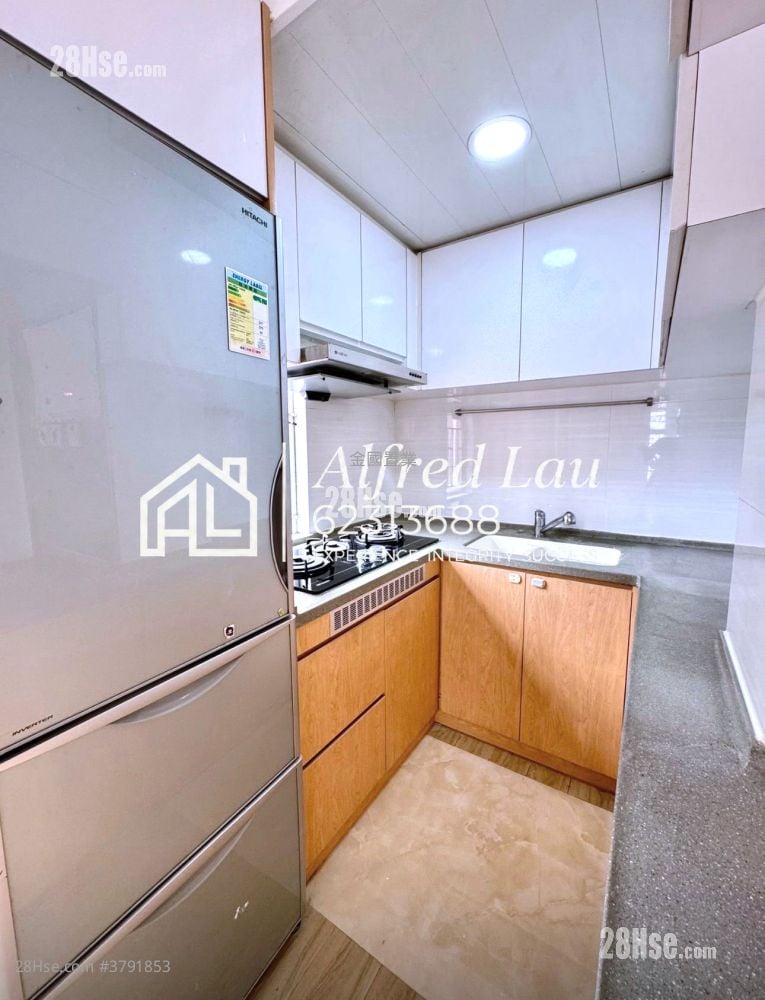 鸿威大厦 售盘 2 房 , 1 浴室 306 平方尺