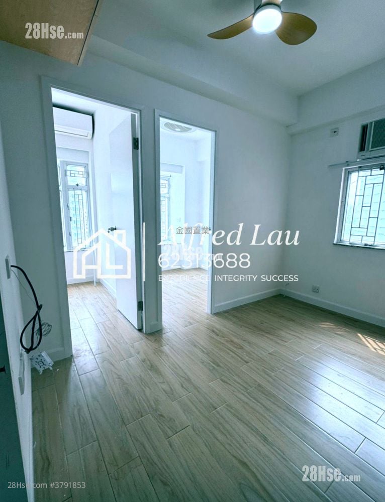 鸿威大厦 售盘 2 房 , 1 浴室 306 平方尺