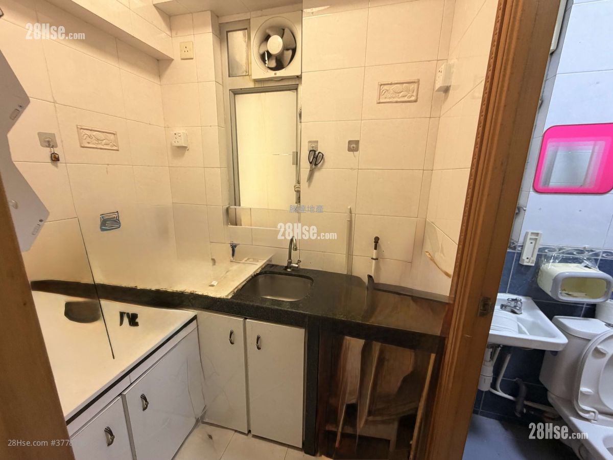 金都中心 租盘 2 房 , 1 浴室 301 平方尺