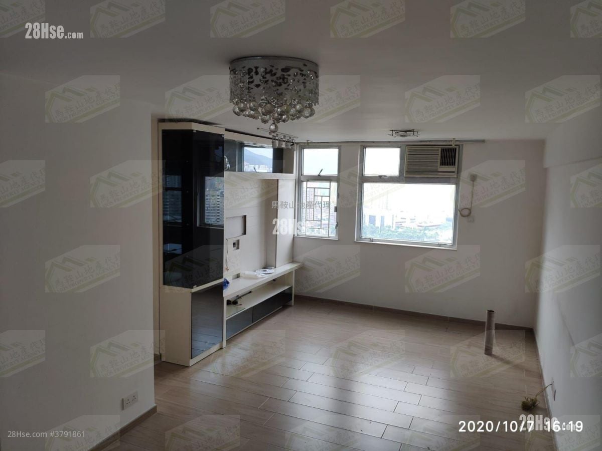 Fung Shing Court Rental 2 Bedrooms , 1 Bathroom 490 ft²