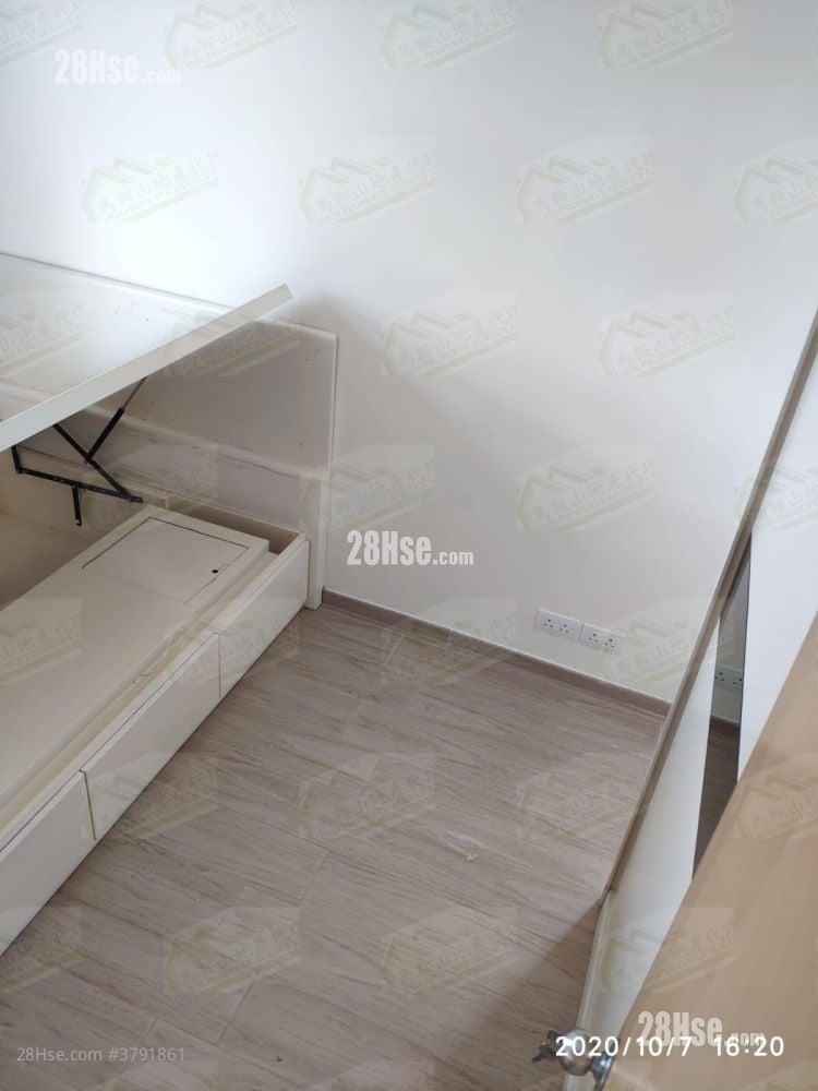 Fung Shing Court Rental 2 Bedrooms , 1 Bathroom 490 ft²