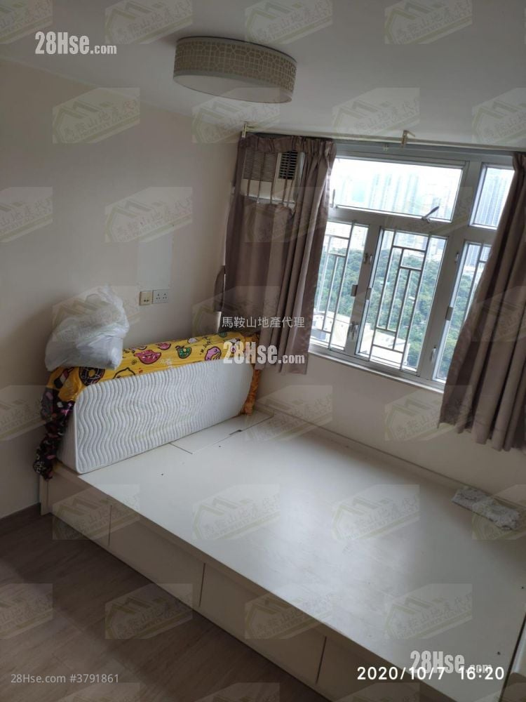 Fung Shing Court Rental 2 Bedrooms , 1 Bathroom 490 ft²