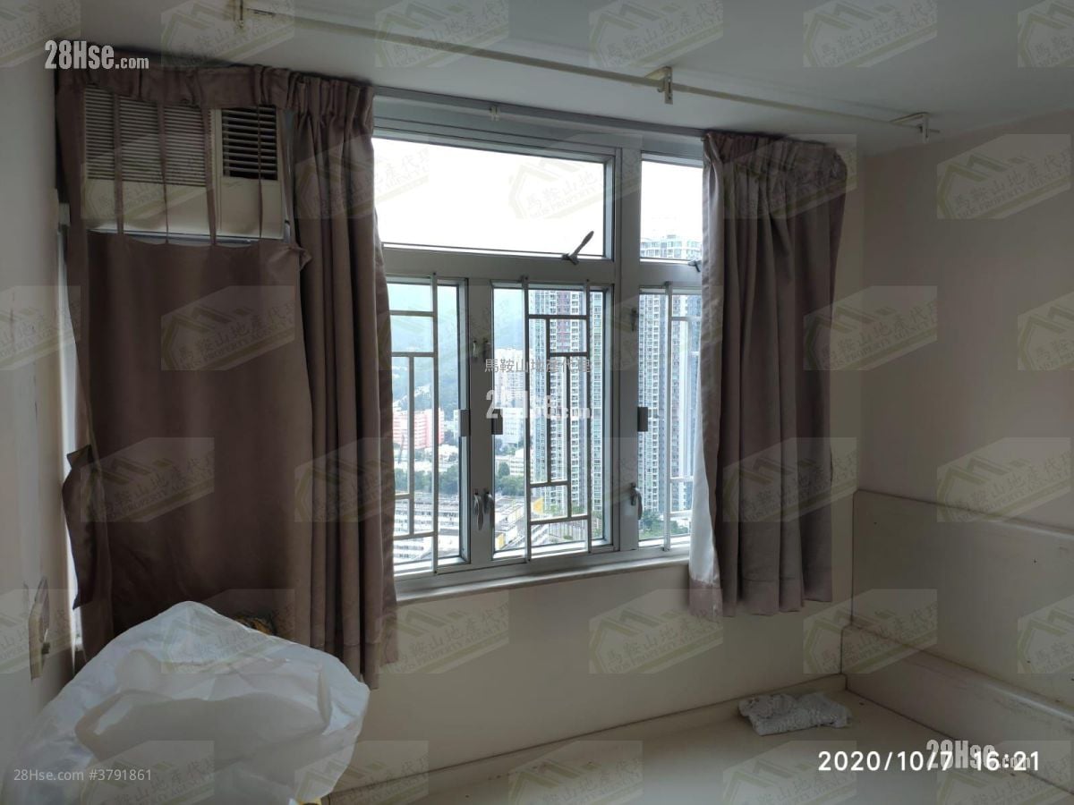 Fung Shing Court Rental 2 Bedrooms , 1 Bathroom 490 ft²