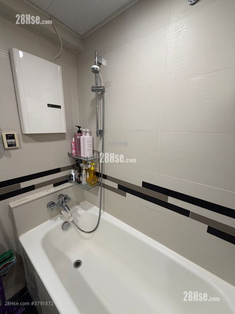 Vista Paradiso Sell 3 Bedrooms , 2 Bathrooms 733 ft²