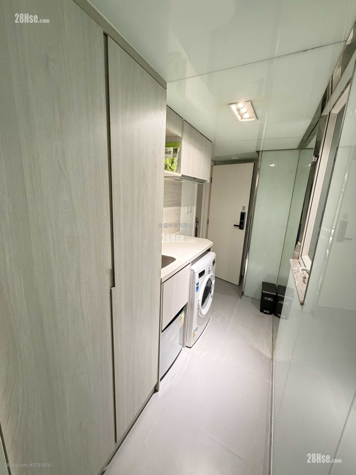 Apartment Rental 1 Bathroom 160 ft²