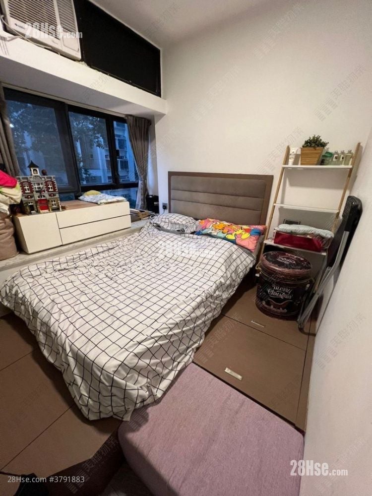 Tai Hing Gardens Sell 2 Bedrooms 428 ft²