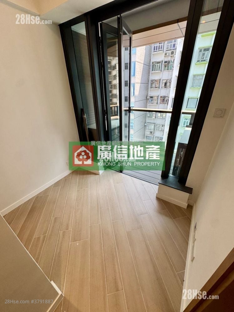 Soyo Rental Studio , 1 Bathroom 152 ft²