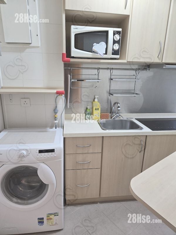 Westlands Court Rental 2 Bedrooms , 1 Bathroom 388 ft²