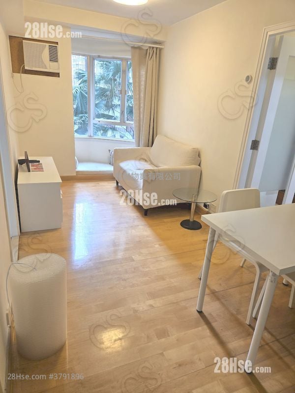 Westlands Court Rental 2 Bedrooms , 1 Bathroom 388 ft²