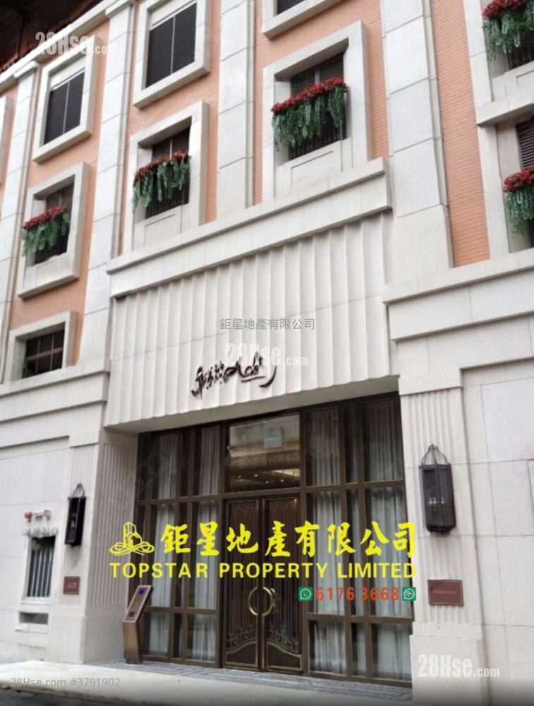 The Warren Sell 2 Bedrooms , 2 Bathrooms 610 ft²