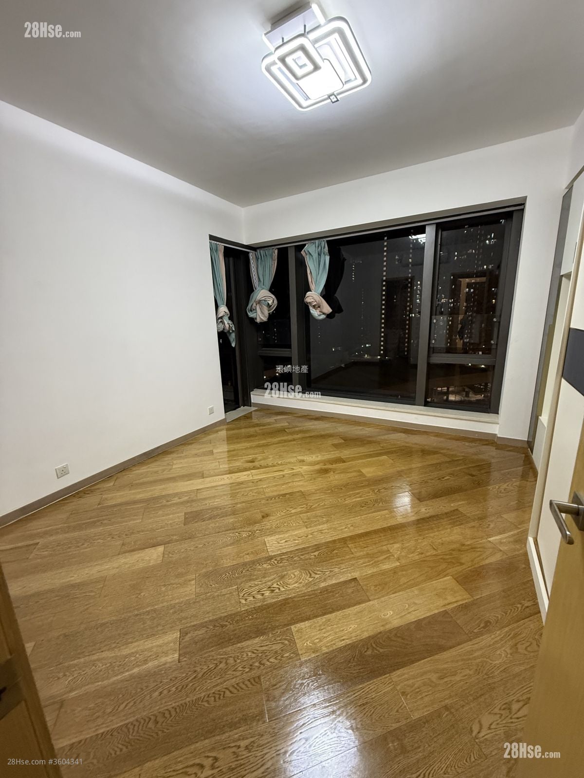 The Visionary Rental 4 Bedrooms , 4 Bathrooms 1,377 ft²