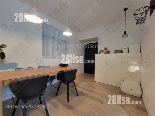 Coastal Skyline Sell 2 Bedrooms , 1 Bathroom 561 ft²