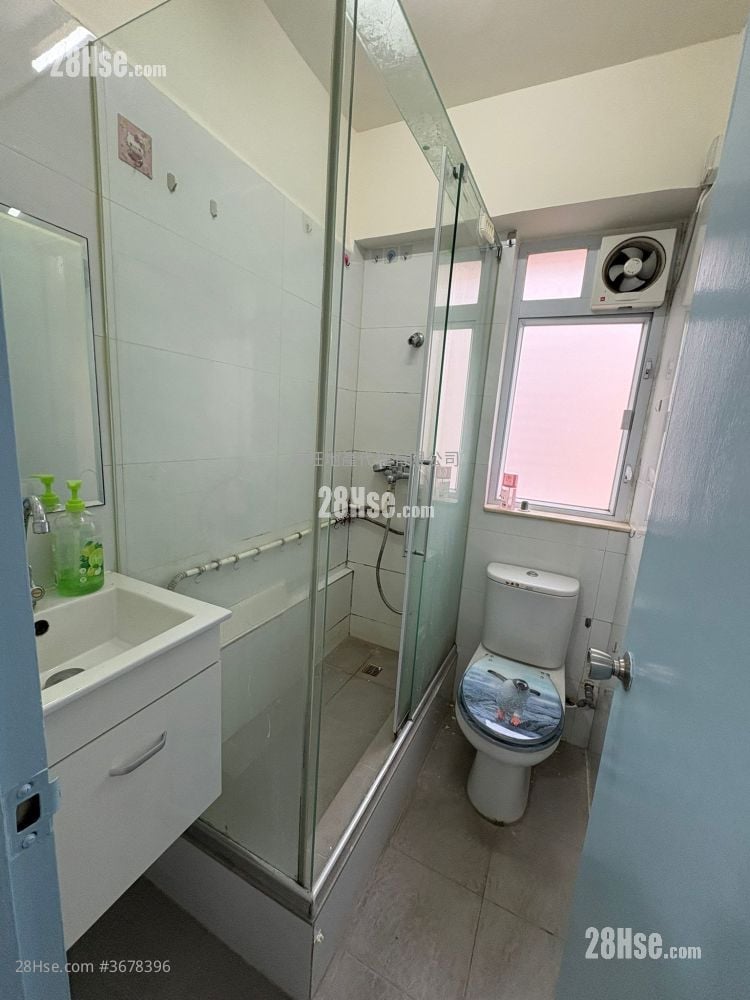 威发大厦 租盘 2 房 , 1 浴室 259 平方尺