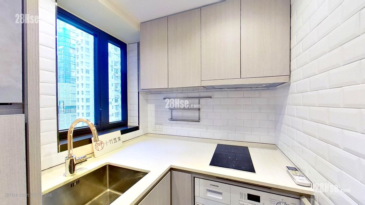 厨房: Star Studios 租盘 开放式间隔 , 1 浴室 228 平方尺