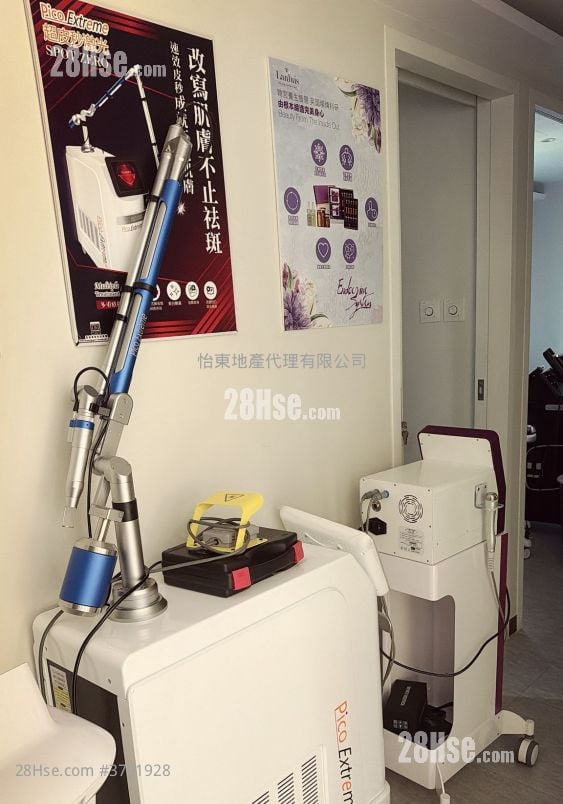 Jing Long Commercial Building Rental 5+ Bedrooms , 2 Toilets