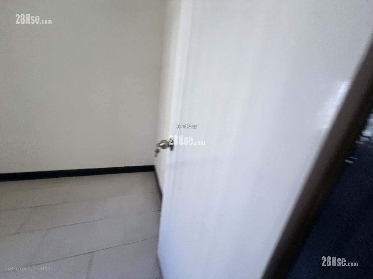 Shatin Centre Rental 2 Bedrooms , 1 Bathroom 301 ft²