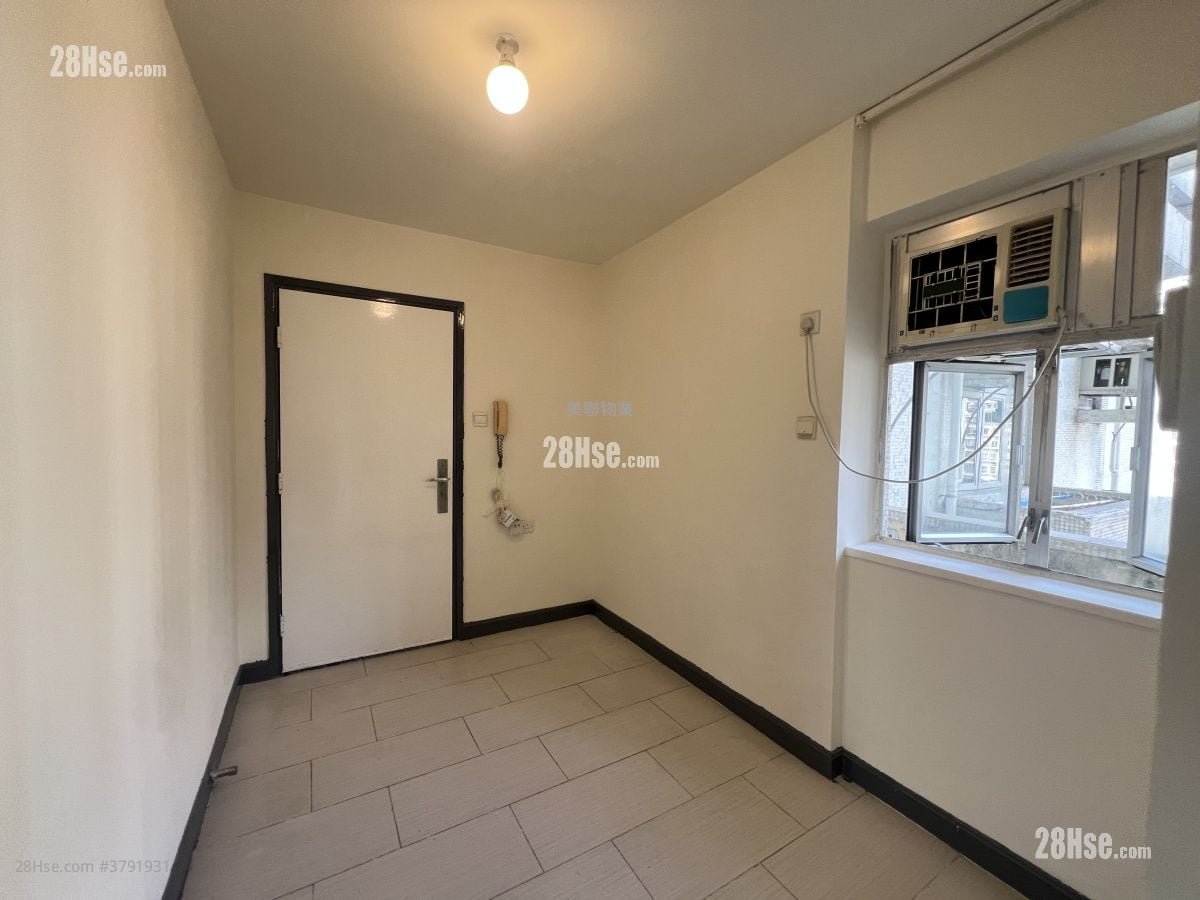 Shatin Centre Rental 2 Bedrooms , 1 Bathroom 301 ft²