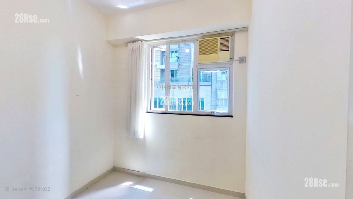 睡房 3: 般安阁 租盘 3 房 , 1 浴室 618 平方尺