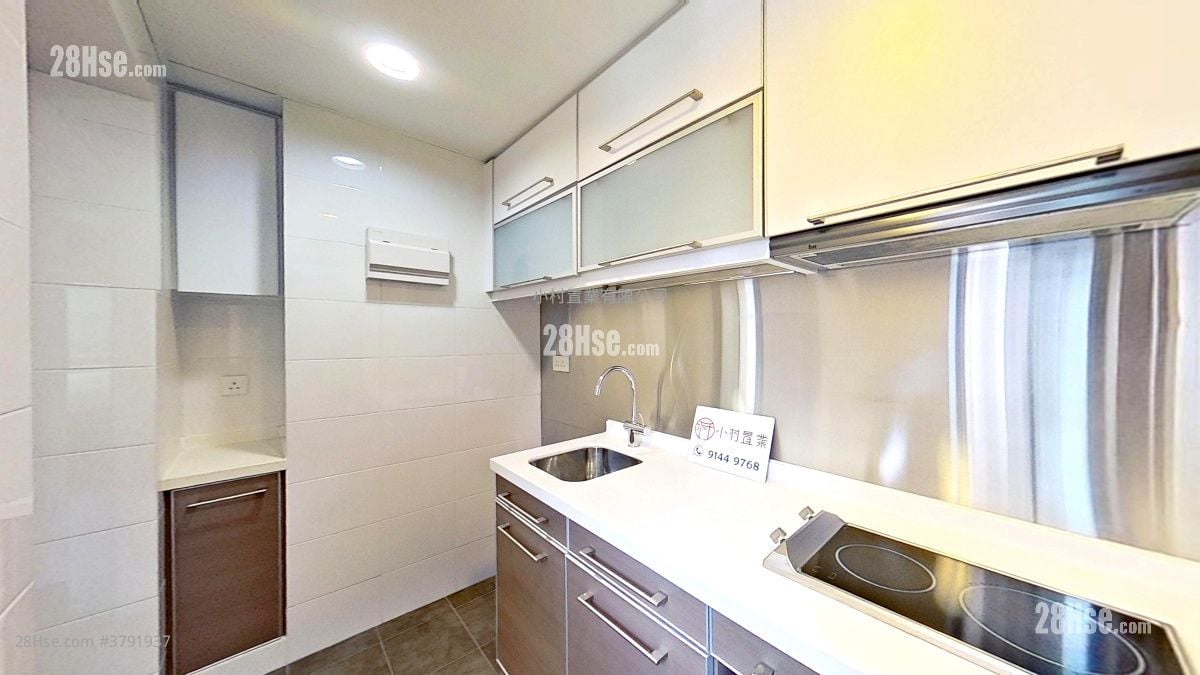 kitchen: Treasure View Soho Rental 2 Bedrooms , 1 Bathroom 420 ft²