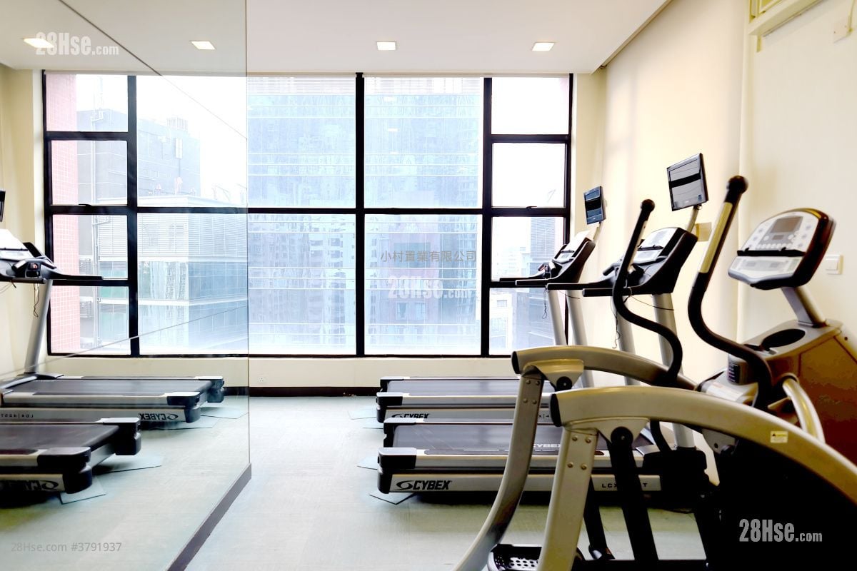 Clubhouse: Treasure View Soho Rental 2 Bedrooms , 1 Bathroom 420 ft²