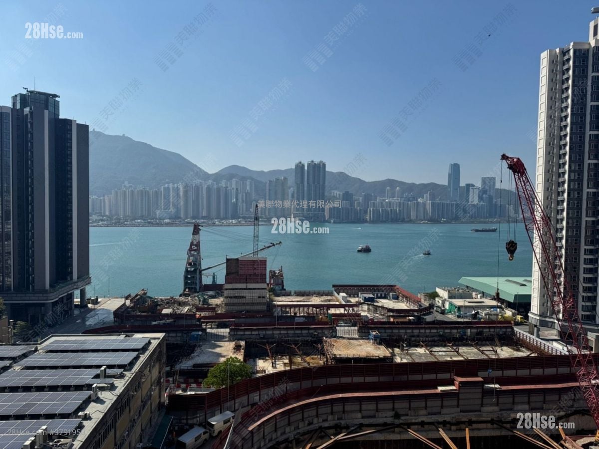 Maya Sell 3 Bedrooms 795 ft²