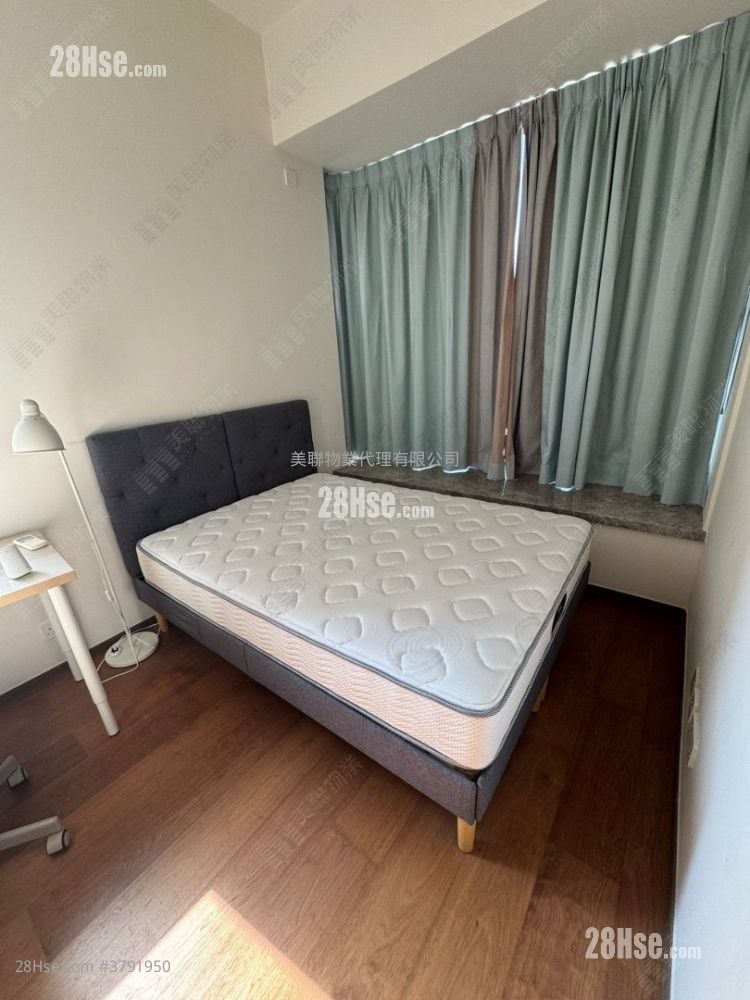 Maya Sell 3 Bedrooms 795 ft²