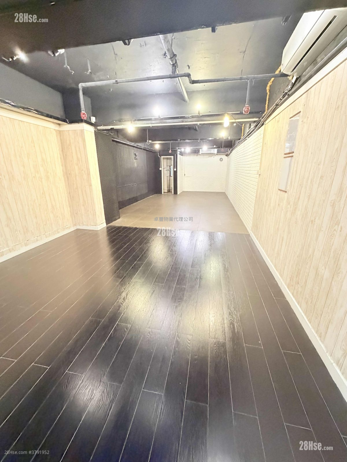 香港工业中心 租盘 开放式间隔 , 1 厕所 656 平方尺