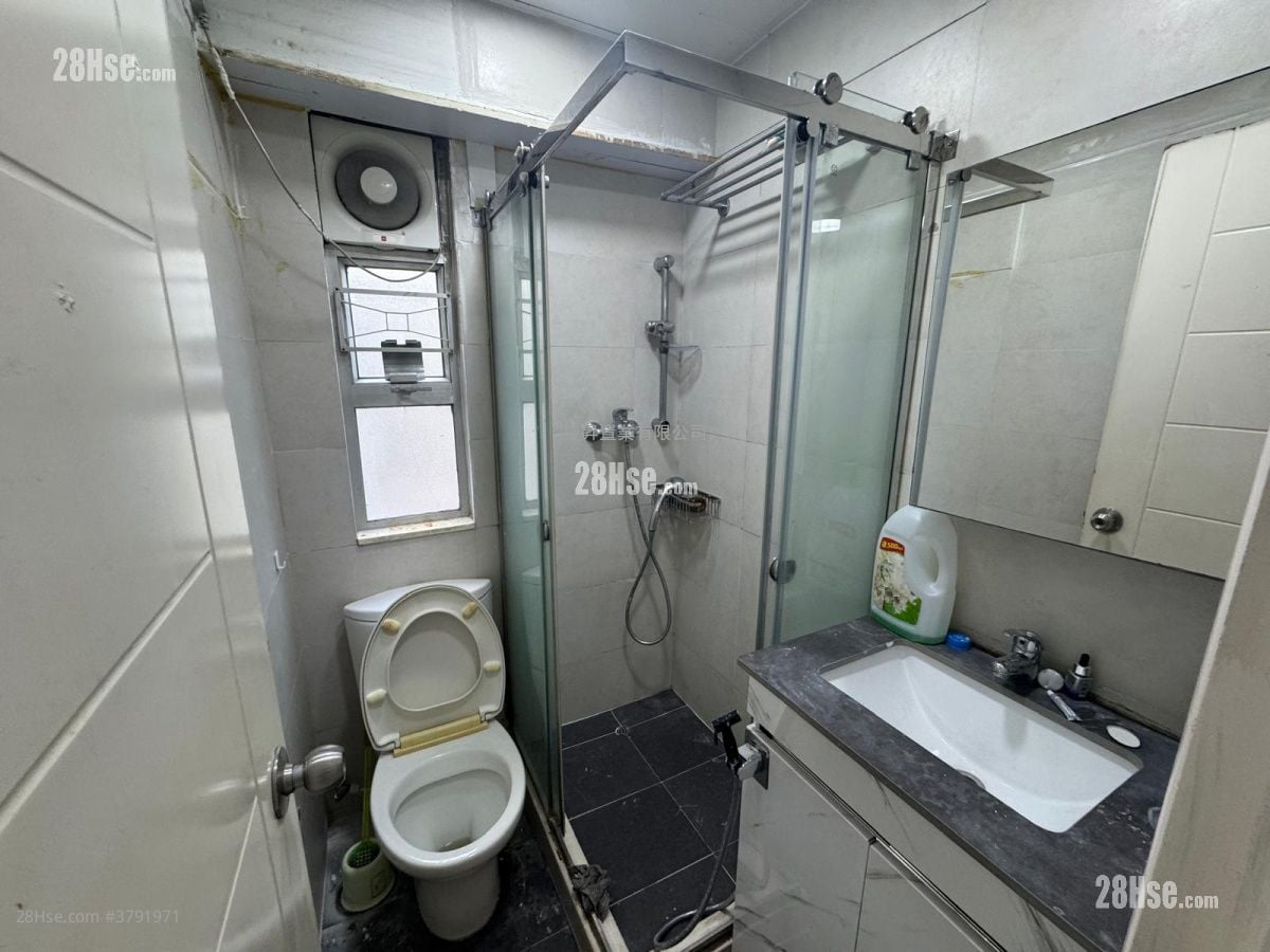 Whampoa Estate Sell 2 Bedrooms , 1 Bathroom 374 ft²