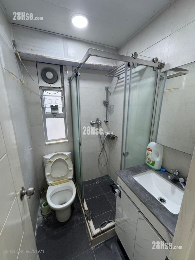 Whampoa Estate Sell 2 Bedrooms , 1 Bathroom 374 ft²