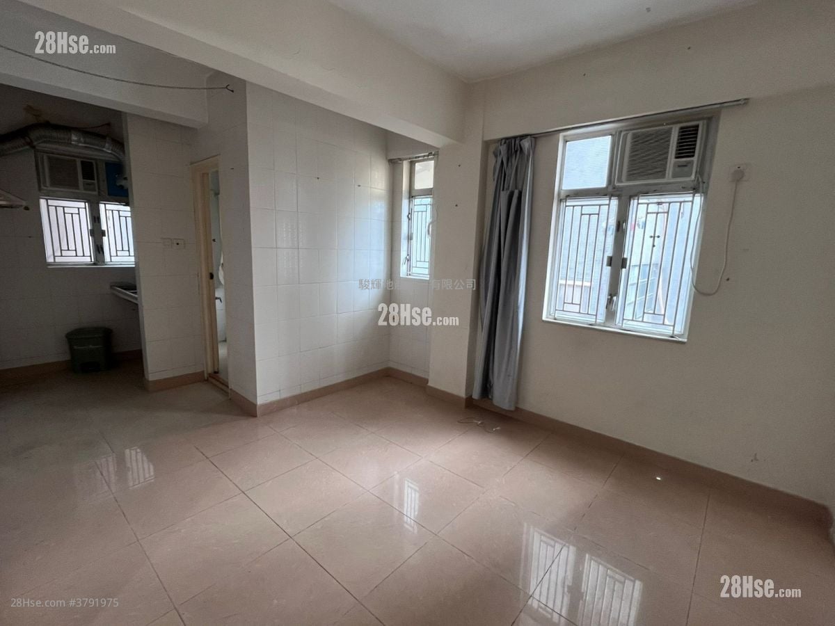 福乐大厦 租盘 2 房 415 平方尺