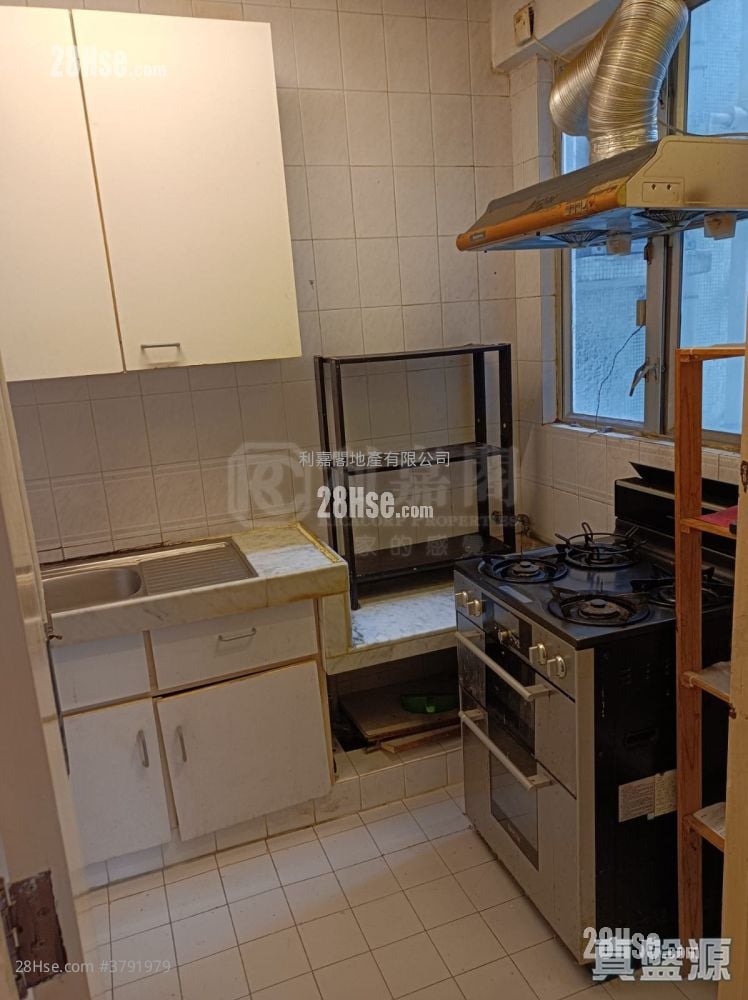 文礼阁 租盘 3 房 , 2 浴室 637 平方尺