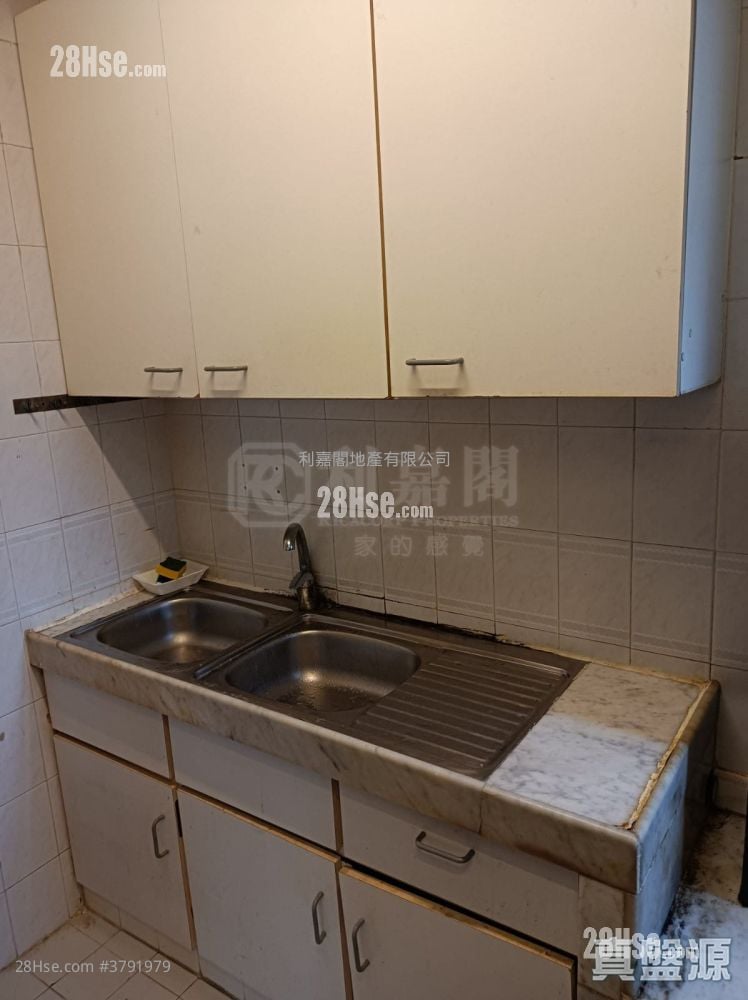 文礼阁 租盘 3 房 , 2 浴室 637 平方尺