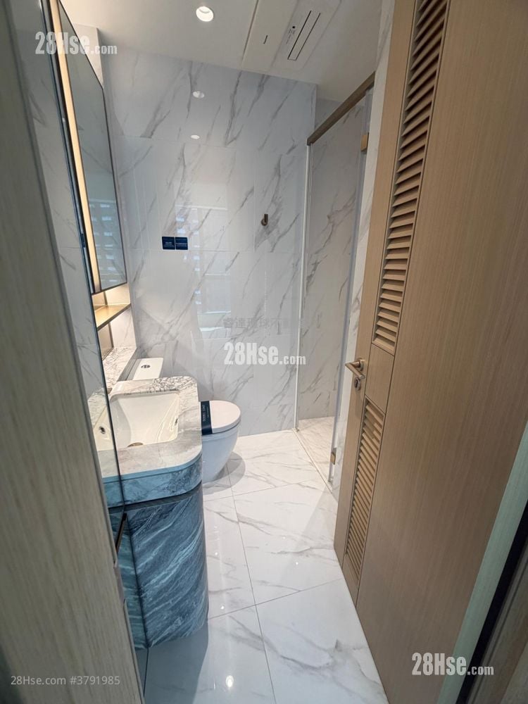 Double Coast 租盘 1 房 , 1 浴室 320 平方尺