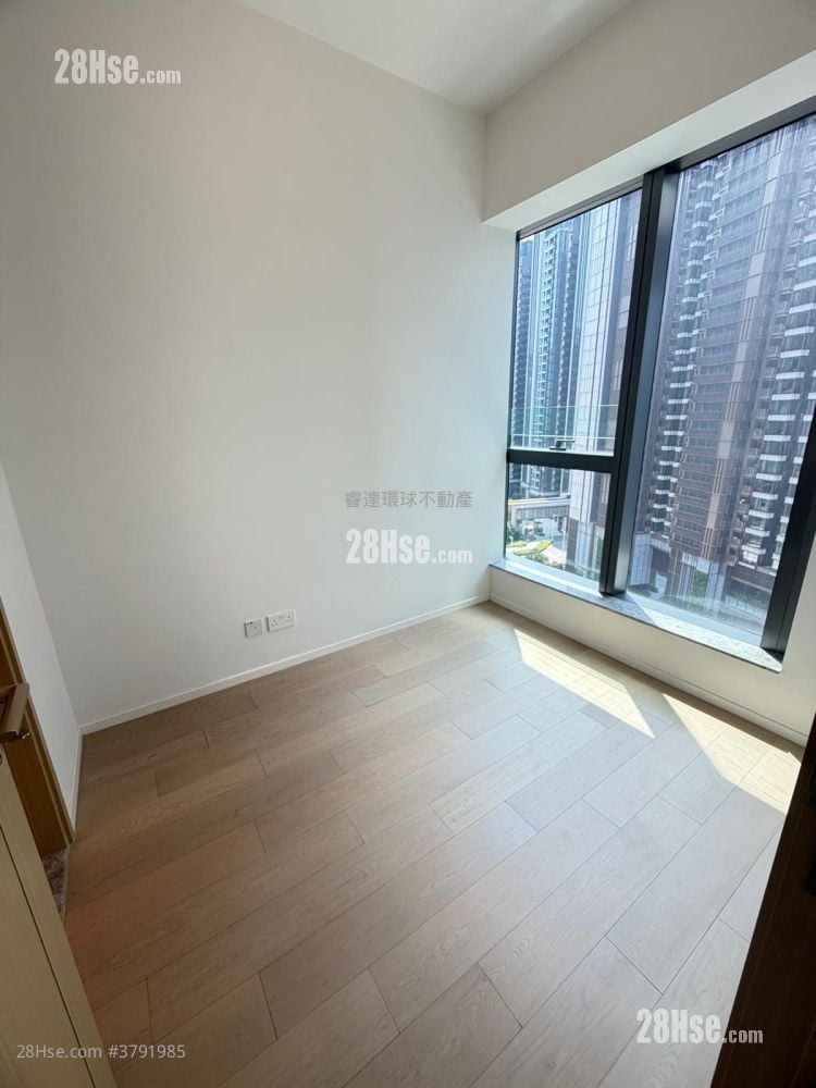 Double Coast 租盘 1 房 , 1 浴室 320 平方尺